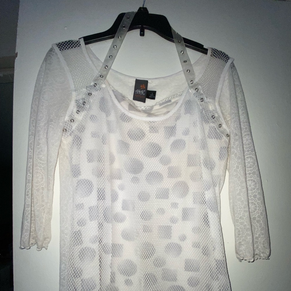 White 3/4 sleeve tunic